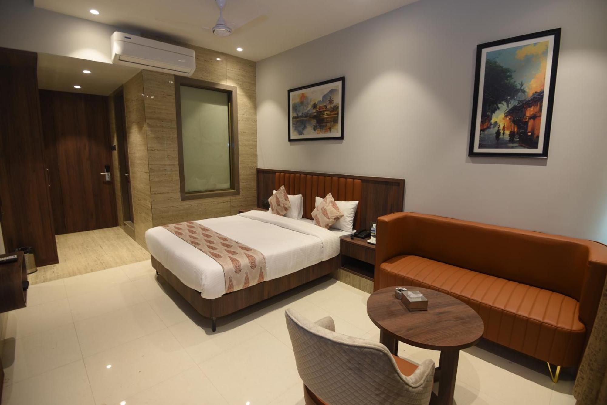 Virār Vishnu Krupa Executive Rooms מראה חיצוני תמונה